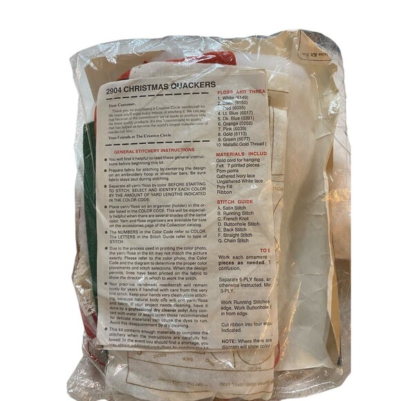 Creative Circle Christmas Quackers Kit #2904 Vintage - Picture 4 of 4